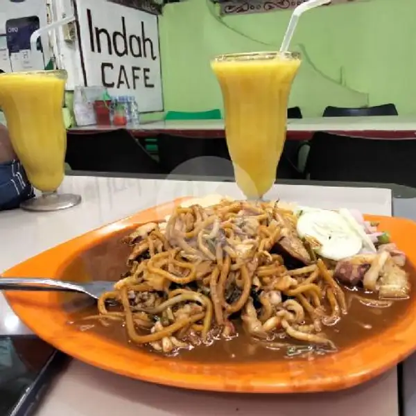 Mie Aceh Cumi  +2 Juice Kuini | Mie Aceh Indah Cafe, Deli Tua