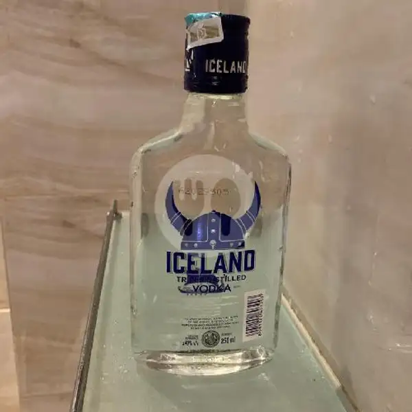 ICELAND Vodka 250ml | Waroenk Abang, Pajajaran