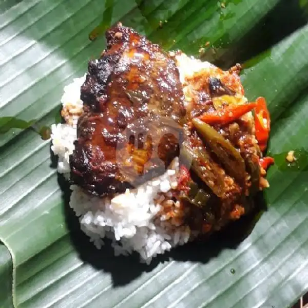 Nasi Ikan Tongkol Pedes | Pawon Ibu Yanti Khas Pekalongan, Kol Sudiarto