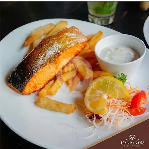 Seared Salmon | Carnivor Steak & Grill, Surabaya