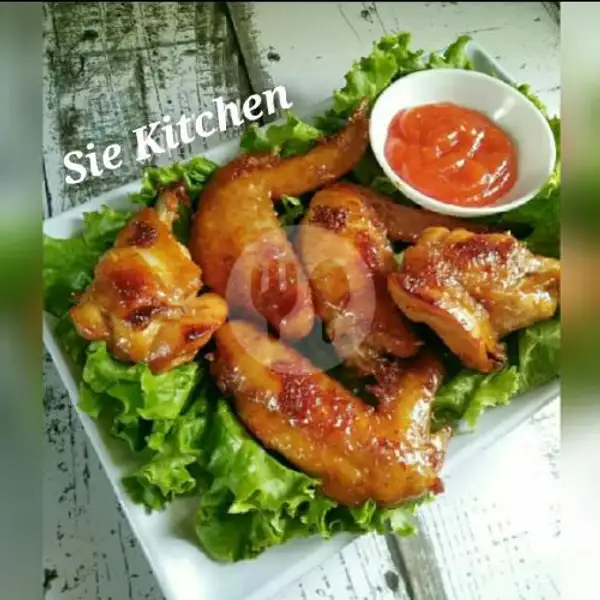 Honey Spicy Chicken Wings | Home Baked