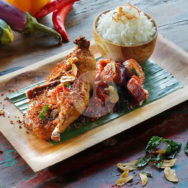 Paket Bebek Balado 1/4 | Crispy Duck (Bebek Garing Restaurant), Denpasar