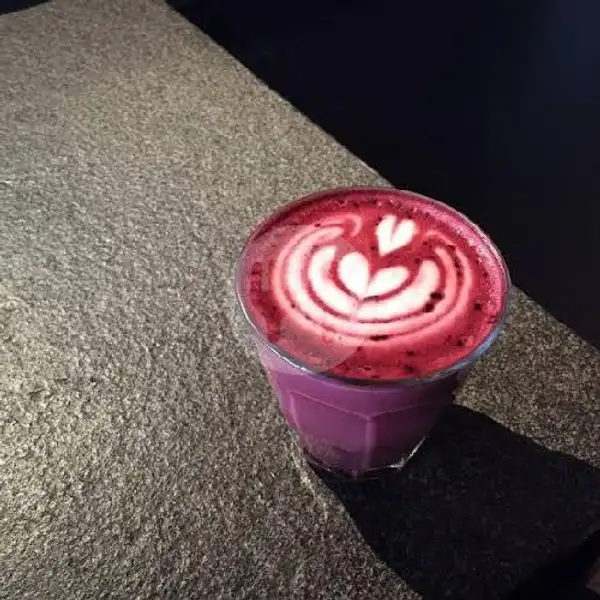 Red Velvet (latte) | Basecamp Coffe, Sidorejo
