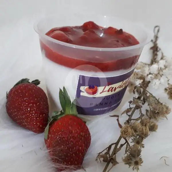 Panna Cotta Topping Strawberry kemasan 150ml | Puding Panna Cotta 