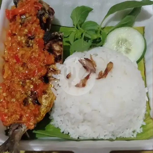 Nasi Katombo Bakar 2 Ekor  Extra Pedas | Warung Ikan Katombo, S Parman