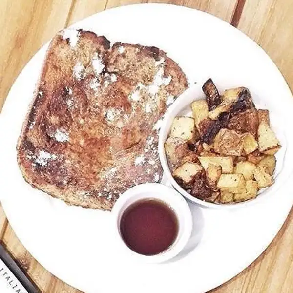 French Toast with Maple Syrup | Anchor Cafe & Roastery, Dermaga Sukajadi