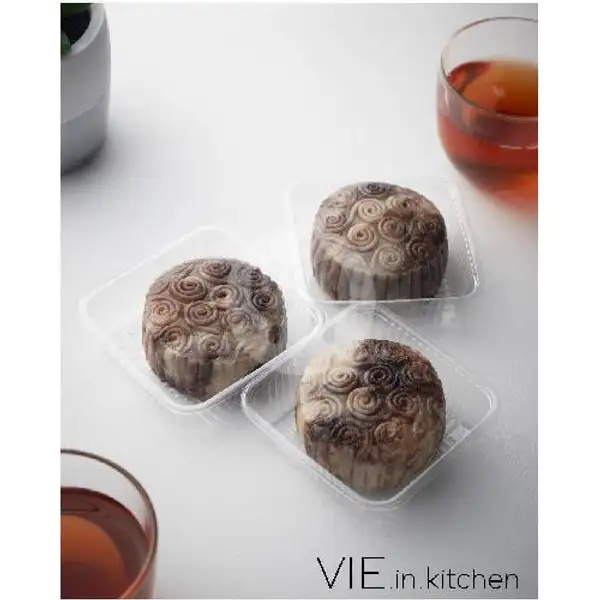 Snowy Mooncake - Cookies N Cream Oreo (Kue Bulan) | Vie.in.kitchen Cookies & Snack , TKI