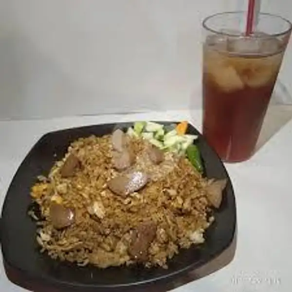 Nasi Goreng Ayam Baso Sosis + Es Teh Manis | Nasi Goreng Gila 18 Eka jaya, Jl. Teluk pucung