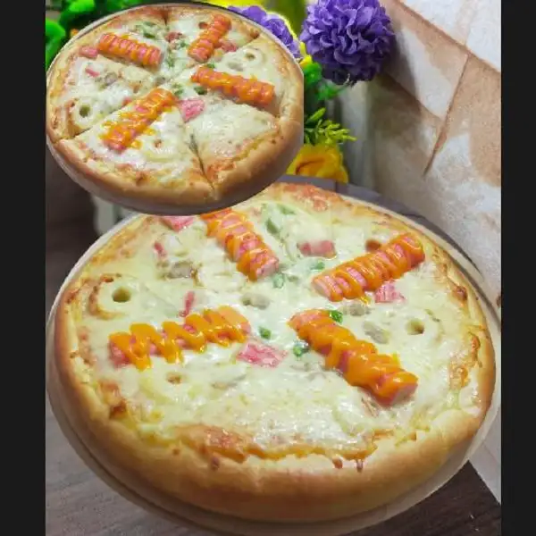 Pizza Seafood: Size:22 | Sari Pizza