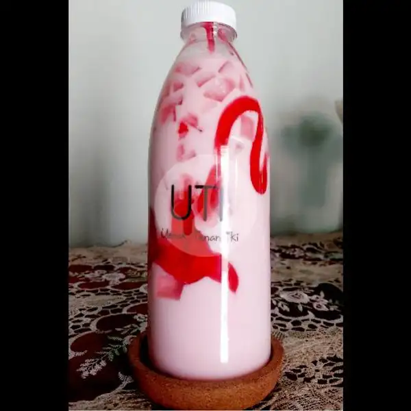 Strawberry Cheese Milk 600ml | Pangsit Goreng Buatan UTI