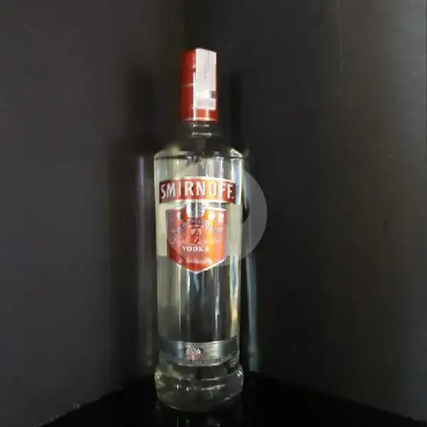 Smirnoff Vodka Red 750ml | Pink Elephant Coffee And Lounge, Margoutomo