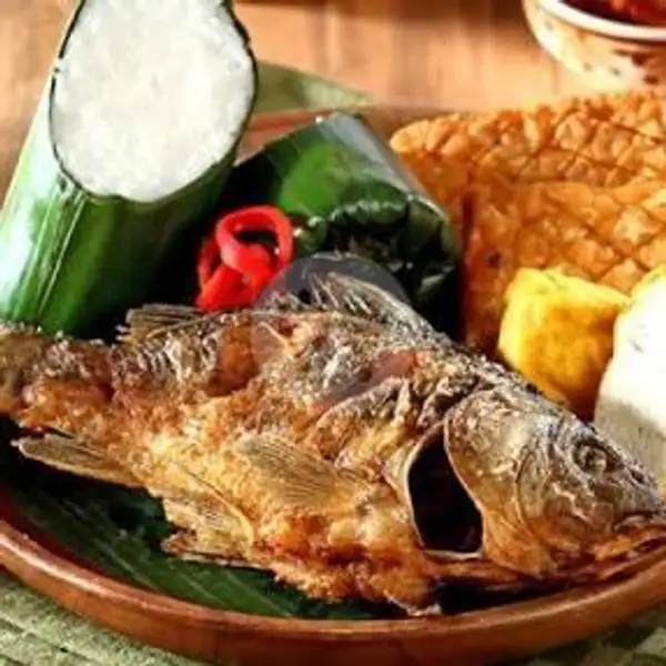 Paket Ikan Mas Goreng Komplit | Nasi Goreng Mang Endin, Lembang