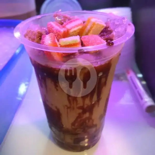 coklat caramel topping yupi pelangi | Ice Pudding Lophe Lophe, Pabean Cantian