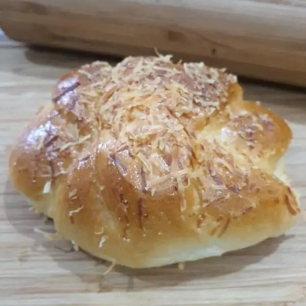 Roti Manis Pisang Keju | Maxims Bakery & Cafe, Lubuk Baja