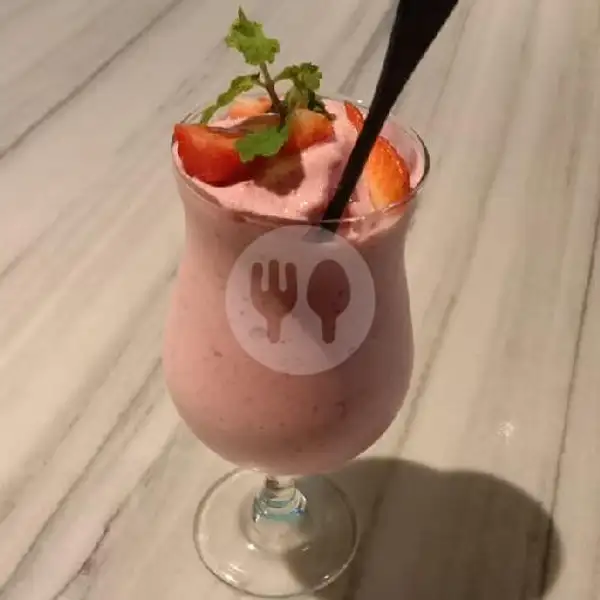 Strawberry Smoothies | Gormeteria, Cicendo