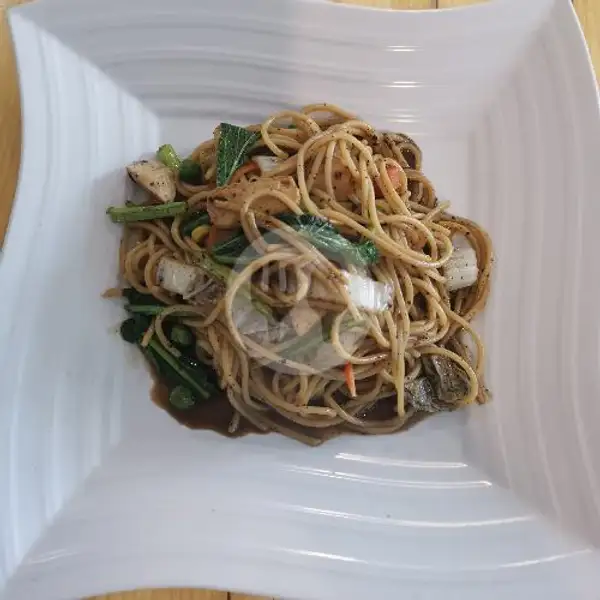 Spaghetti Black Pepper | Let's Eat Vegetarian Cafe. Kota Batam