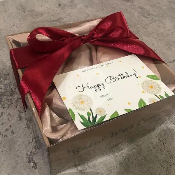 Birthday/gift Hampers set C (FROZEN) | Pempek Laopan
