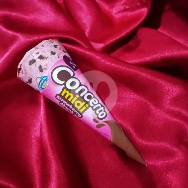 3 Cocerto Midi Strawberry Chunk / Campina | Ice Cream Walls - Kiaracondong (Es Krim)
