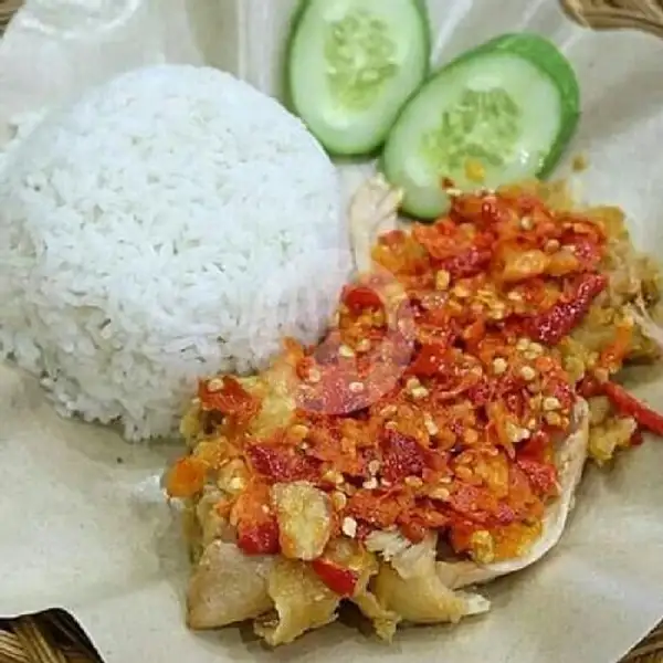 Ayam Geprek + Nasi + Lalap + Sambel (matah / Mateng) | Ayam Geprek Bang Rangga, Margadana