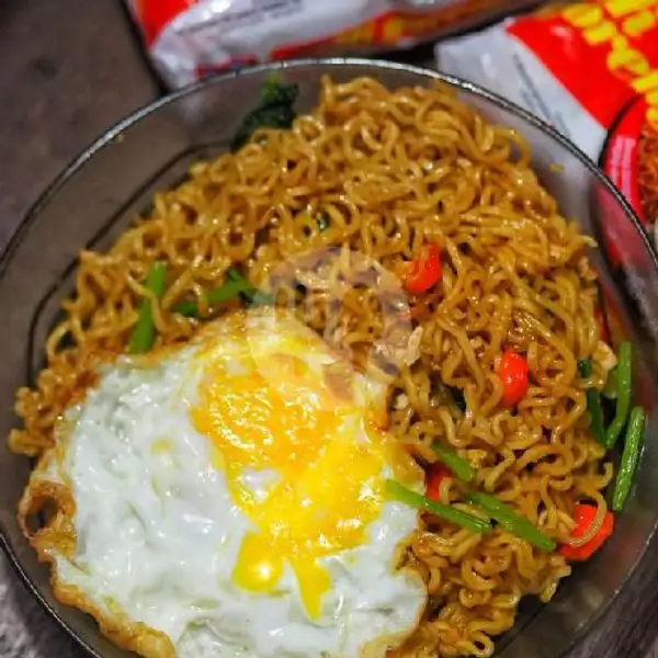 Mie Indomie Goreng Telur | Chicken Katsu Phuk Phuk Aisyahrini