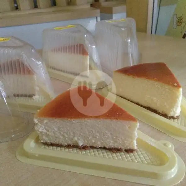 New York Cheesecake | Hayuneda Cheese Cake & Bakery, Babakan Surabaya