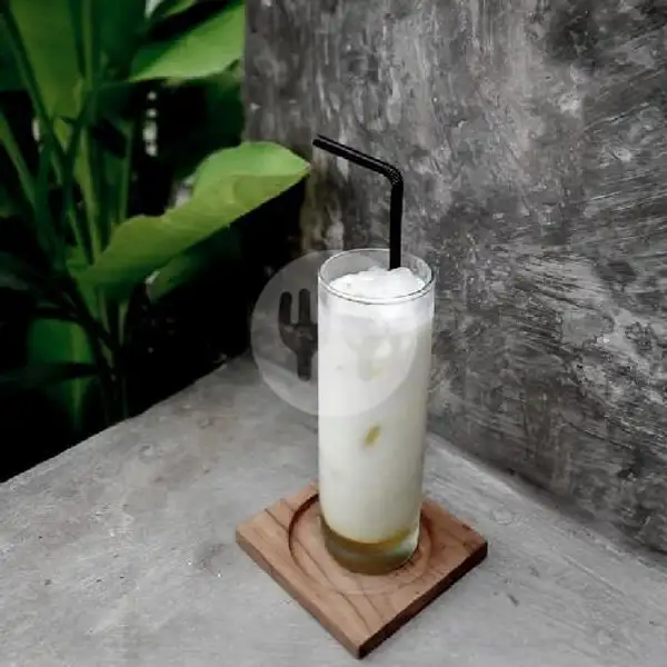 Ice Lychee Yogurt | Kopi Punya Hati, Denpasar