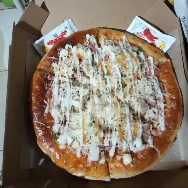 Paket hemat pizza+es cappucino cincau | Pasha Pizza, Daan Mogot