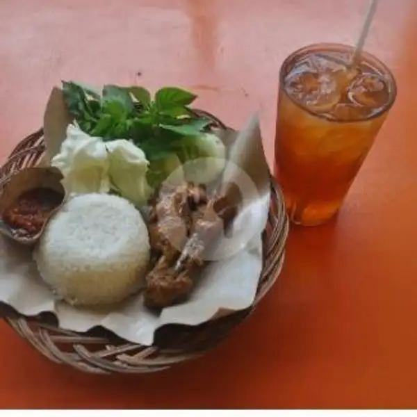 Paket Ayam Potong Nasi + Es Teh | Ayam Kremes dan Pecel Lele Mesem, Cilacap Tengah