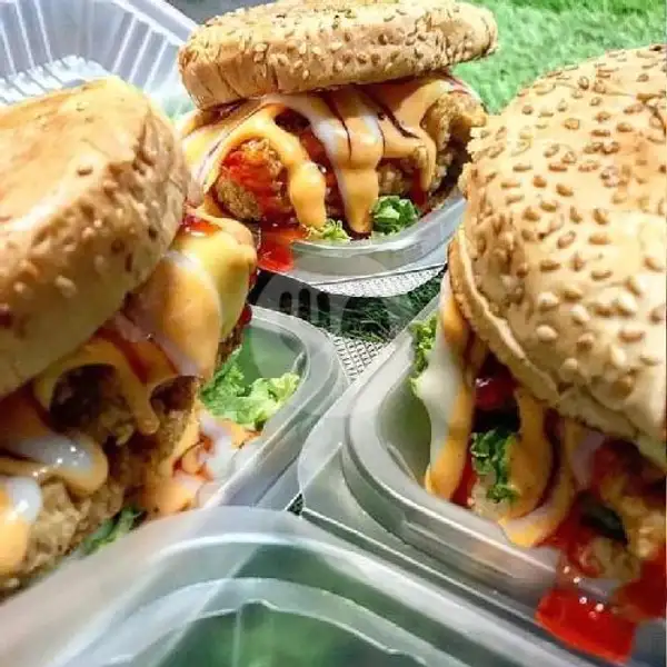 Burger | Pisang Goreng Raja Tanduk 77 Dan Seafood Gabrugan 77, Serang Kota