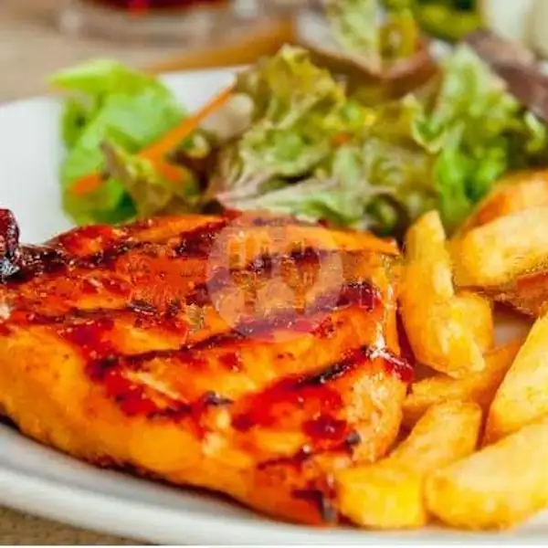 Chicken Steak + French Fries | Spark Resto And Sports Bar, Prawirotaman
