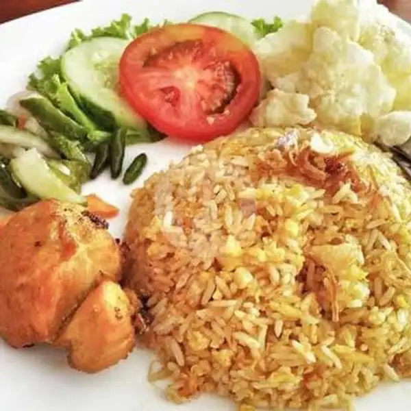 Paket Super Kenyang (Nasi Goreng Sosis Ditambah Ayam Goreng Utuh) Free Teh Obeng | Ayam Geprek Mami Queensha, Patam Lestari