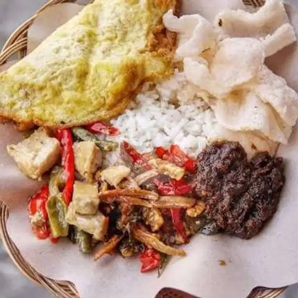 Nasi Sayur Pakai Telur (dadar / Mata Sapi / Bulat) | Warung Bu Yanti, Limau Manis