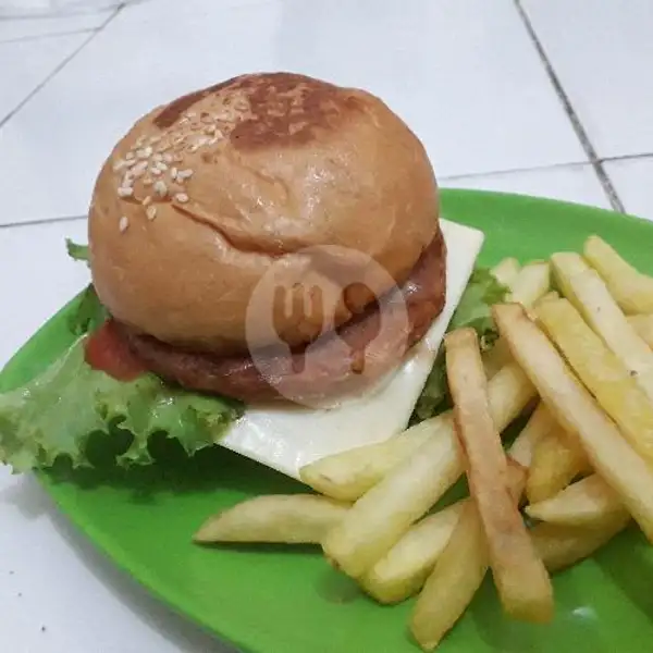 Beef Chese Burger With Frenc Fries | Rumah Cemilan Dzaki, Larangan
