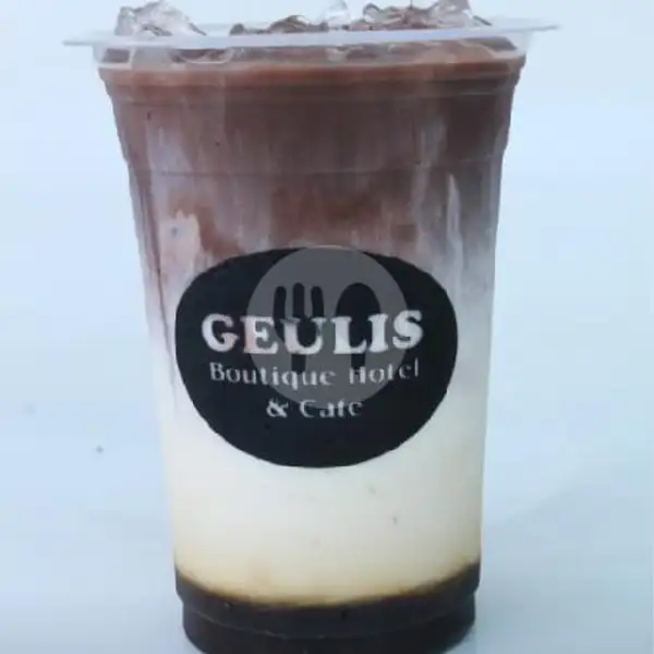 Moccha Creamy Latte | Geulis Boutique Cafe, Dago