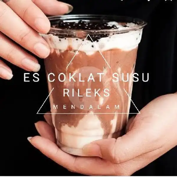 Es Coklat Susu Rileks Mendalam | Kedai Kopi dan Makanan, Singosari