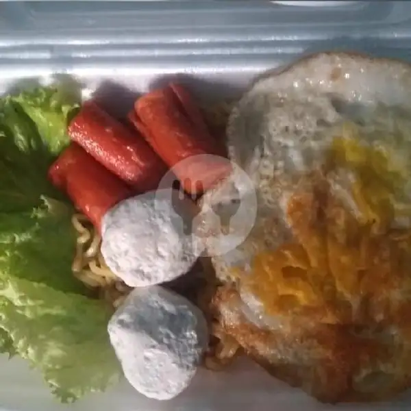 Indomie Goreng Spesial Topping | Depot Chicken Rania, Lebak Rejo Utara