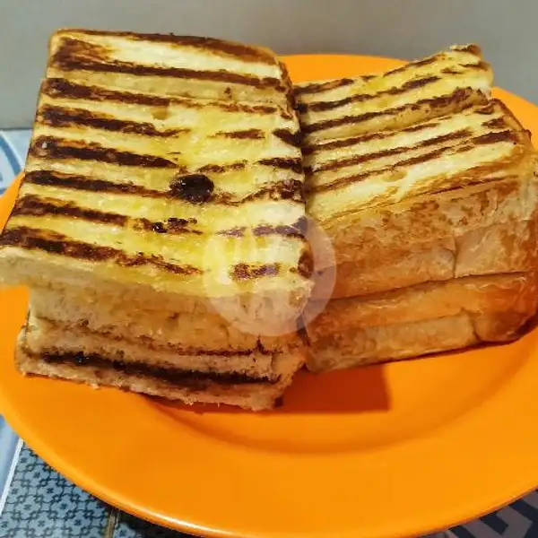 Roti Bakar Khas Bandung rasa 1/2Cerescoklat 1/2Keju | Roti Bakar Kedai Transit, Halim Perdana Kusuma