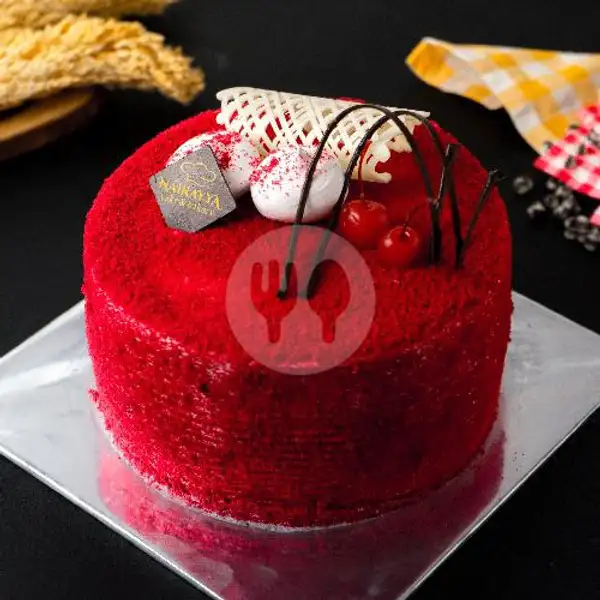 Red Velvet Cream Cheese Cake 16 cm | Nairayya Bakery