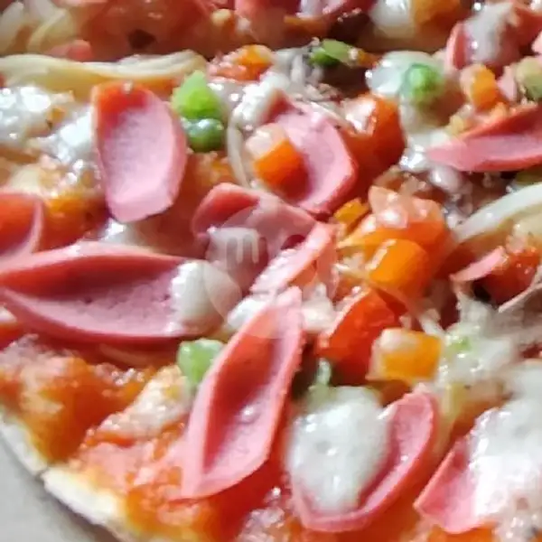 Chicken Sausage pizza Bizza | Waroeng Bizza, Denpasar