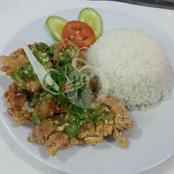 Nasi Ayam Crispy Sambal Hijau Thailand | Rob Thai, Sudirman Street