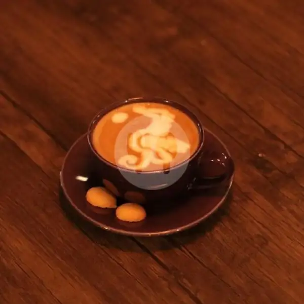 Cafe Latte Hot | Coffee Lense Coffee Brewery