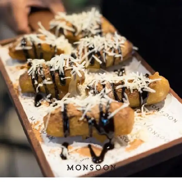 Duo Banana Fritters | Monsoon Coffee & Cowork, Cicendo