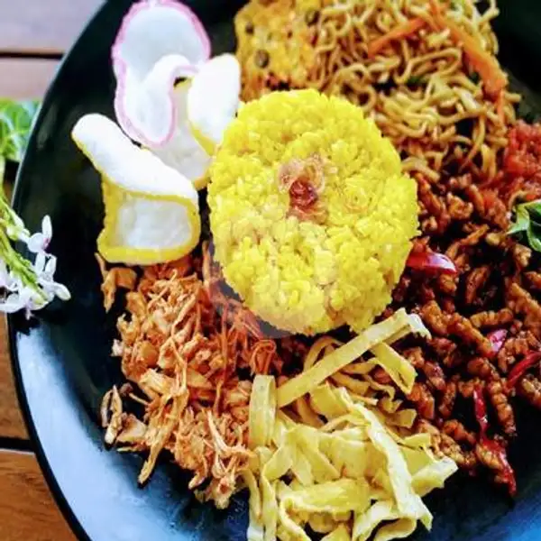Nasi Kuning | Lomak Halal ala Medan, Denpasar