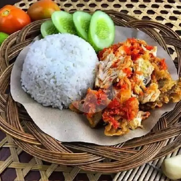 Ayam Geprek + Nasi | Warung Azril (Bebek Sinjay), Klojen