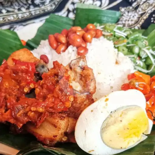 Nasi Campur Ayam Pedas, Srijati Khas Bali | Nasi Campur Babi Srijati Khas Bali, Ayam Betutu & Nasi Jinggo