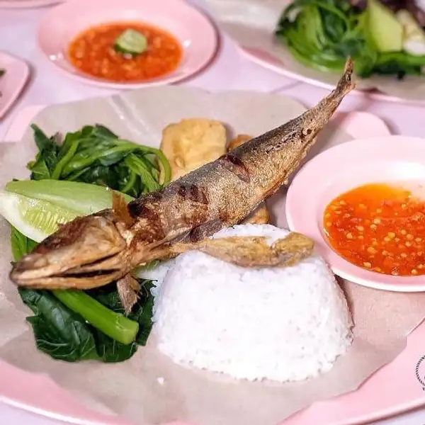 Nasi Tempong Ikan Laut (l) | Warung Pink Tempong, Teuku Umar