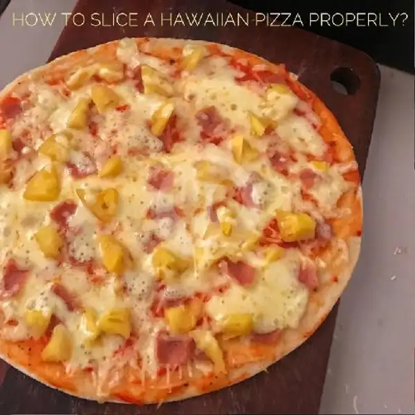 Hawaiian (M) | Pizza Corner, Pegending Utama