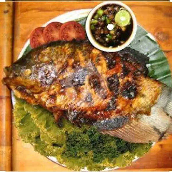 Ikan Gurame Bakar | Riana Jaya Sea Food 18 Ayam Kremes, Lingkar Utara