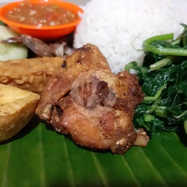 Tempong Ayam Sedang | Ikan Bakar Khas Jimbaran & Nasi Tempong Khas Banyuwangi