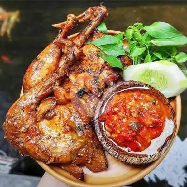 Ayam Bakar (Ayam Pejantan, Dada/Paha) | Seger Ahh (Kedai Susu, Nasi Uduk, & Ayam Bakar), Sutomo.